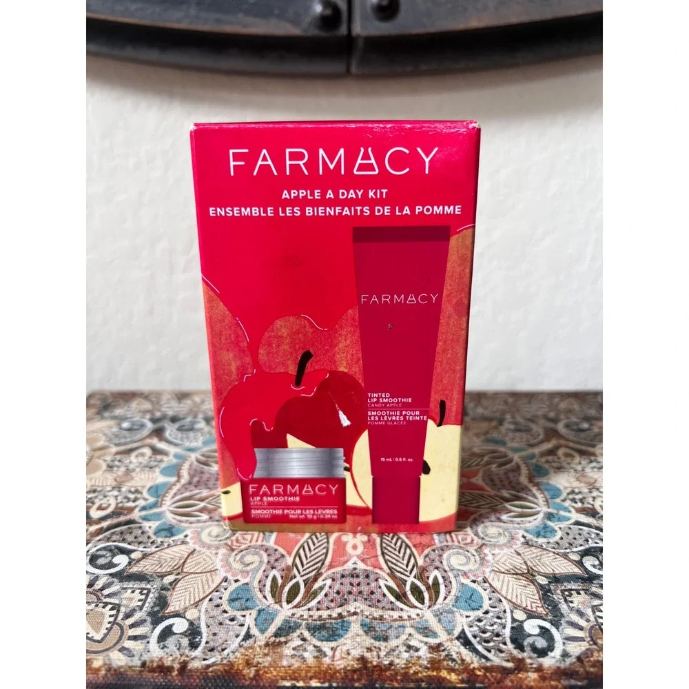 Farmacy Apple A Day Kit Lip Smoothie & Tinted Candy Apple Gloss Set